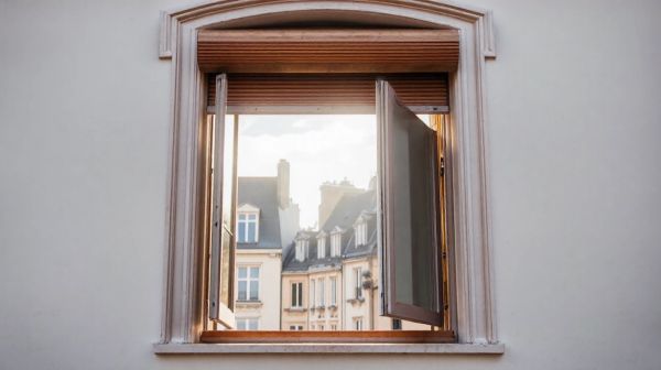 Top bénéfices d'opter pour des volets roulants à Caen